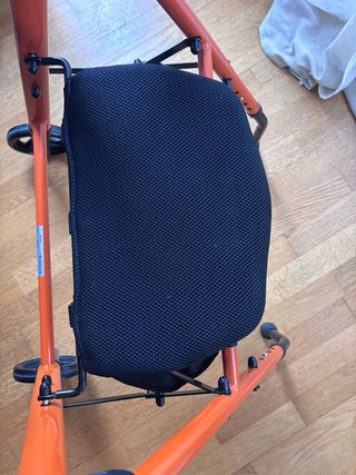Andador adultos Mobiclinic Plegable con Asiento
