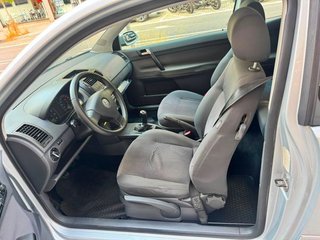 Volkswagen Polo 1.4 Advance 80cv