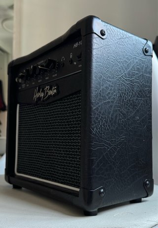 Amplificador Harley Benton HB-10G Negro