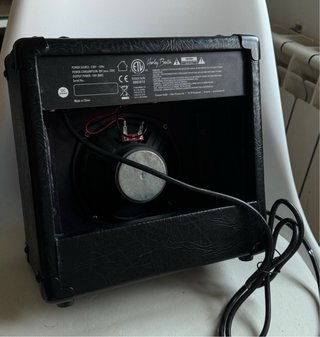 Amplificador Harley Benton HB-10G Negro