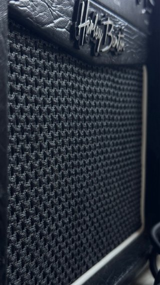 Amplificador Harley Benton HB-10G Negro