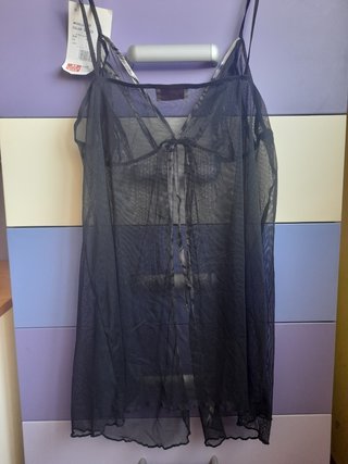 Conjunto camisón de lencería con tanga