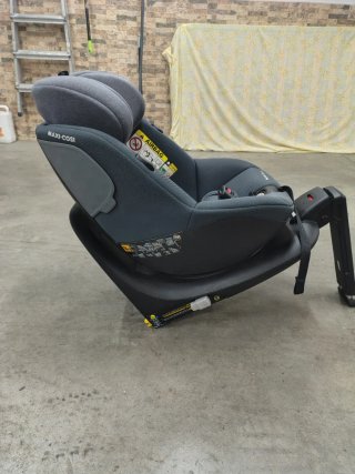 Silla de coche Maxi-Cosi giratoria. Marca mica