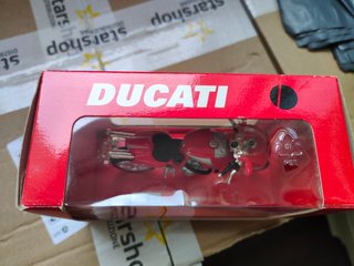 Modellino Ducati MH900e Maisto 1:18
