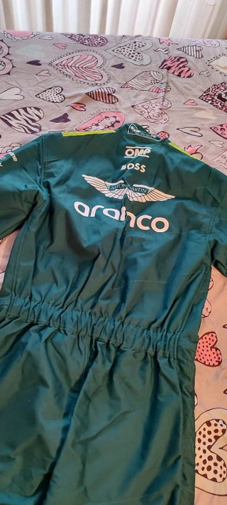 Traje Fernando Alonso Aston Martin Verde