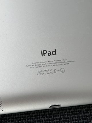 iPad Apple A1458 Plata