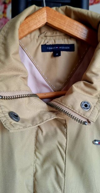 Chaqueta tipo gabardina beige