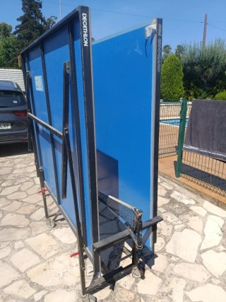 Mesa de ping pong azul