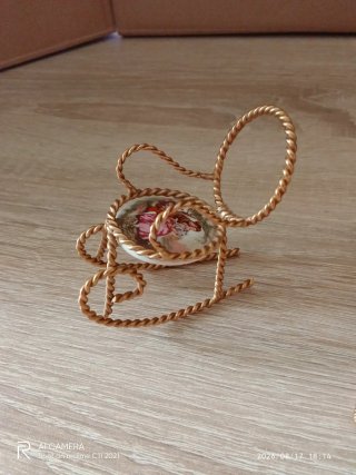2 Mecedoras Porcelana Broches( Badalona)