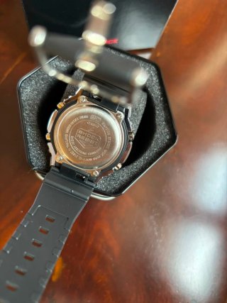 Reloj Casio G-Shock Negro y Plateado