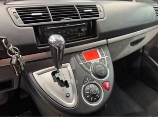 Peugeot 807 2012