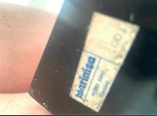 Lámpara de mesa cerámica negra y dorada