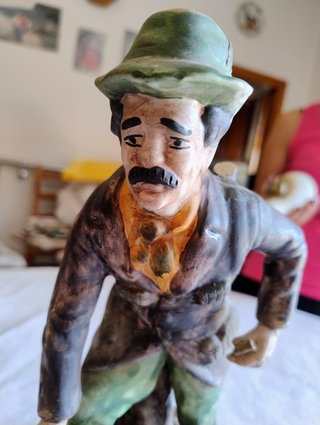 Statuina Capodimonte Cacciatore con Cane