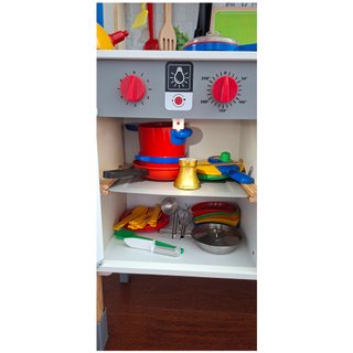 Cocinita de madera LIDL, totalmente equipada.