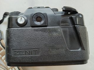 Cámara Zenit 122 + Objetivo Helios 44M-6 + Bolsa