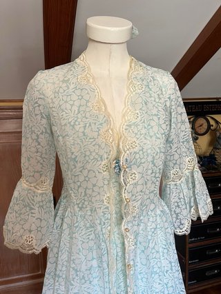 Camisón y salto de cama antiguo encaje