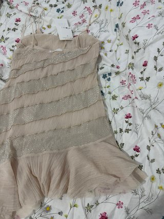Vestido Zara con abalorios