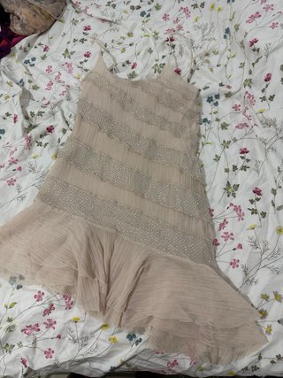 Vestido Zara con abalorios