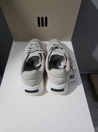 Zapatillas Adidas Beige/Gris