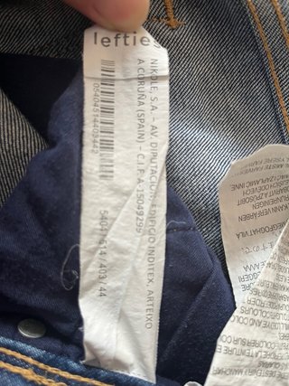 Pantalón vaquero Lefties desgastado Talla 44