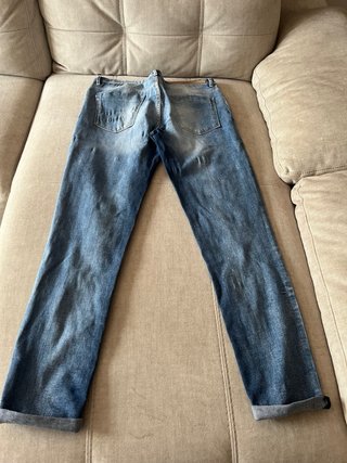 Pantalón vaquero Lefties desgastado Talla 44