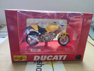 Modellino Ducati Monster 900 Maisto 1:18