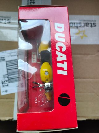 Modellino Ducati Monster 900 Maisto 1:18