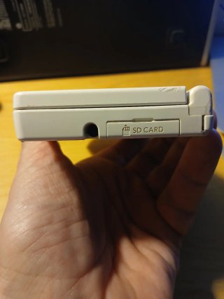 Nintendo DSi bianca + alimentatore