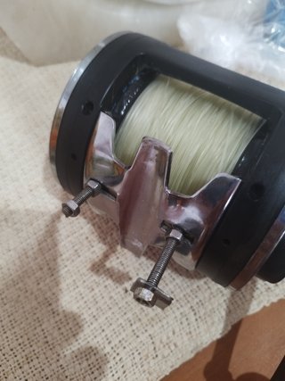 Carrete Okuma TA90 Graphite