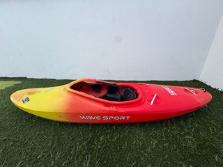 Kayak de aguas bravas