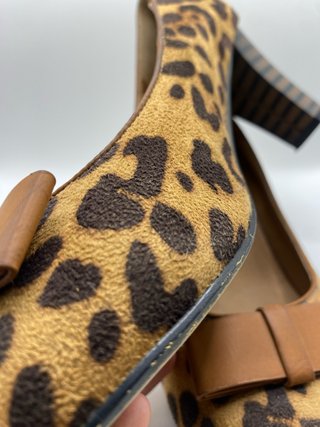 Zapatos tacón leopardo