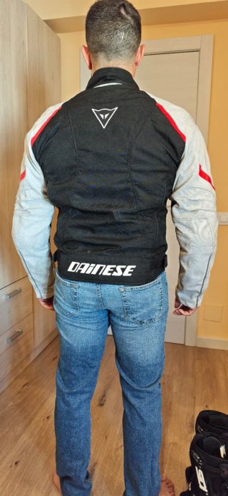 Chaqueta Dainese Talla 48 Negra y Blanca