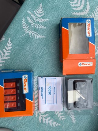 Caja ROCO tren eléctrico