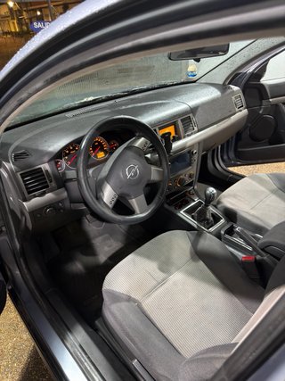 Opel Vectra 2004