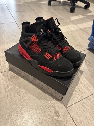 Jordan 4 Red thunder