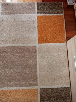 Alfombra Nilo de tela con diseño de cuadrados