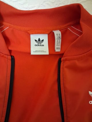 Chaqueta Adidas Original Roja y Negra Talla XS