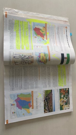Geografía e Historia, 2 secundaria. Revuela
