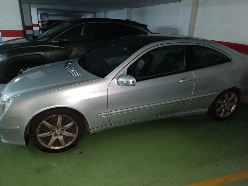 Mercedes-Benz Clase C 2004 - foto 1