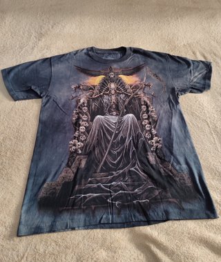 Camiseta The Mountain Calavera Trono Muerte