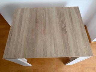 Mesa de comedor moderna