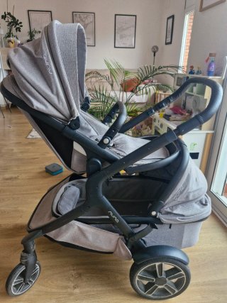 Cochecito Nuna Demi Grow,  capazo y silla de paseo