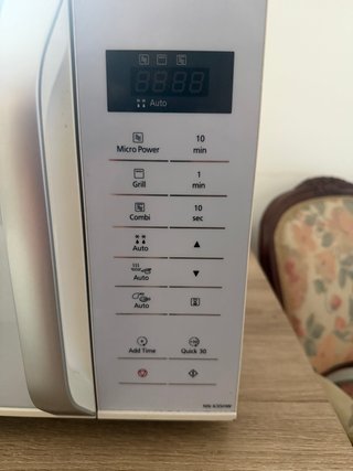 Microondas Panasonic Grill Combinado