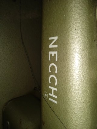 Máquina de coser industrial NECCHI