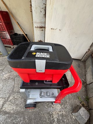 Carrello con valigetta attrezzi black & decker