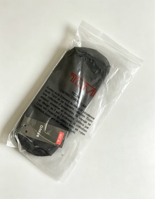 Bolsa Tumi Negra Impermeable Pequeña