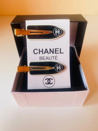 Chanel Coletero Negro y Dorado