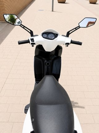 Aprilia Sportcity Scooter Blanca