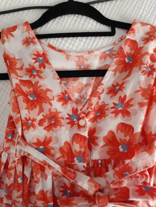 Vestido niña floral blanco y naranja