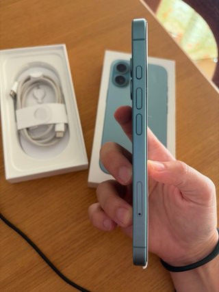 iPhone 16 Azul